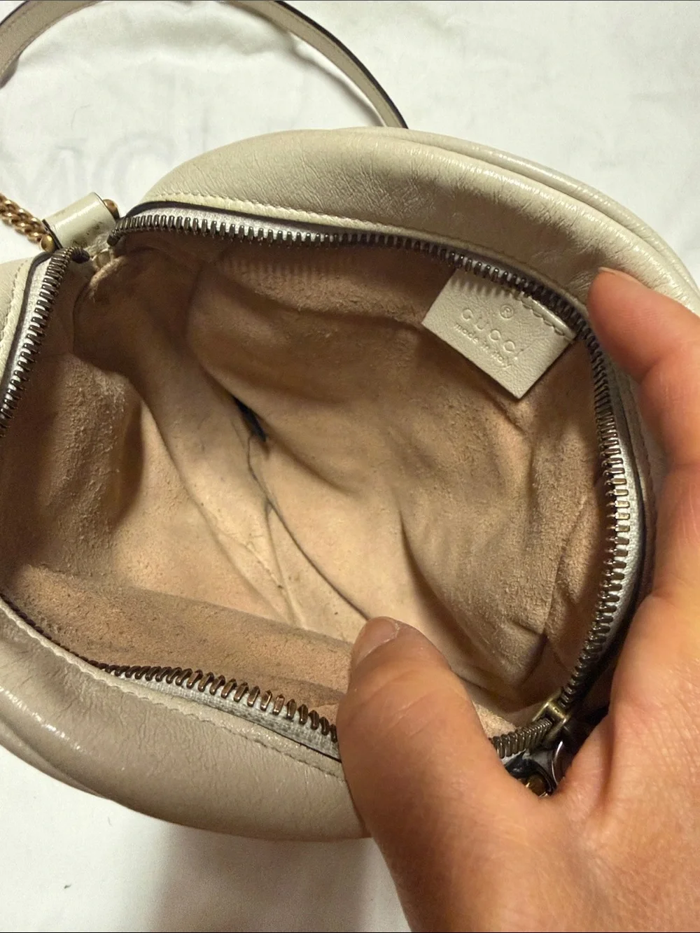 Gucci Round Chevron Crossbody Bag in Light Beige with Gold Hardware